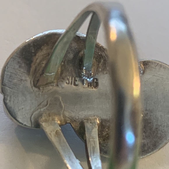 Sterling Silver and Coral Ring - Picture 7 of 7